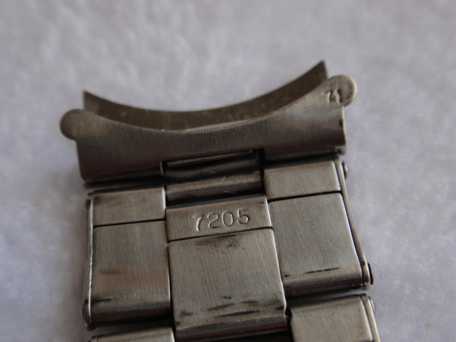 Nice Early Rolex Daytona 7205 19mm Rivet Band 71 End Links 3-69
