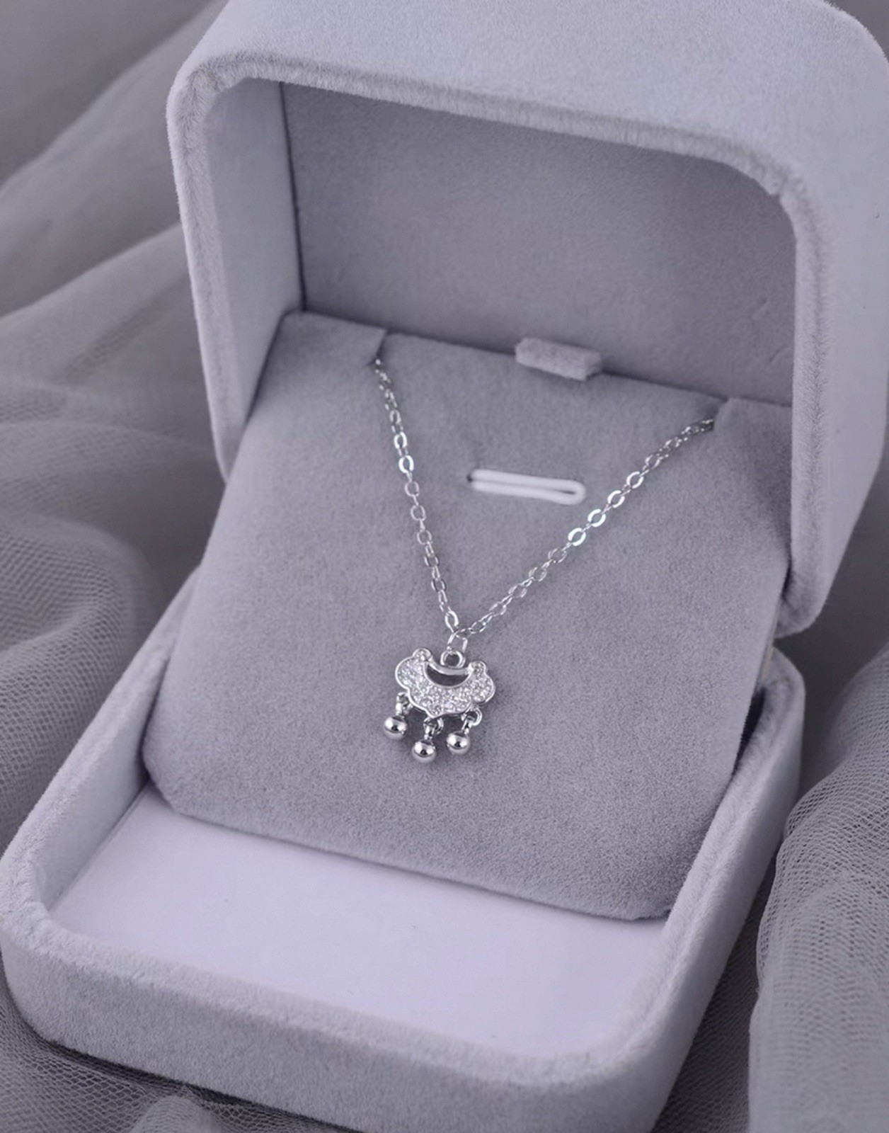 Vintage necklace best gift for her （excluding the box）