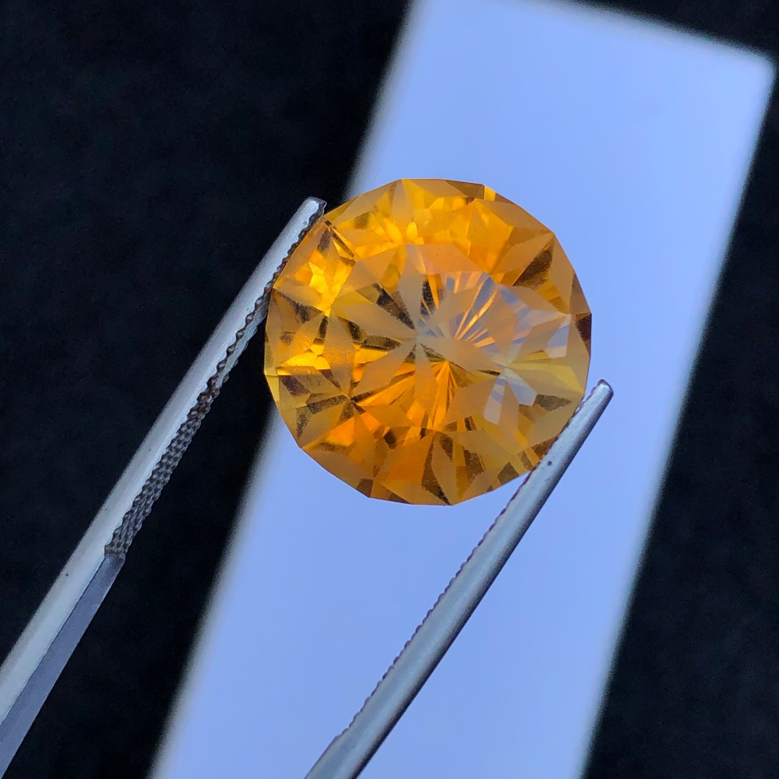 10.65 Ct Top Quality Mandarin Citrine Seed of Flower Shape A+++ Gemstone