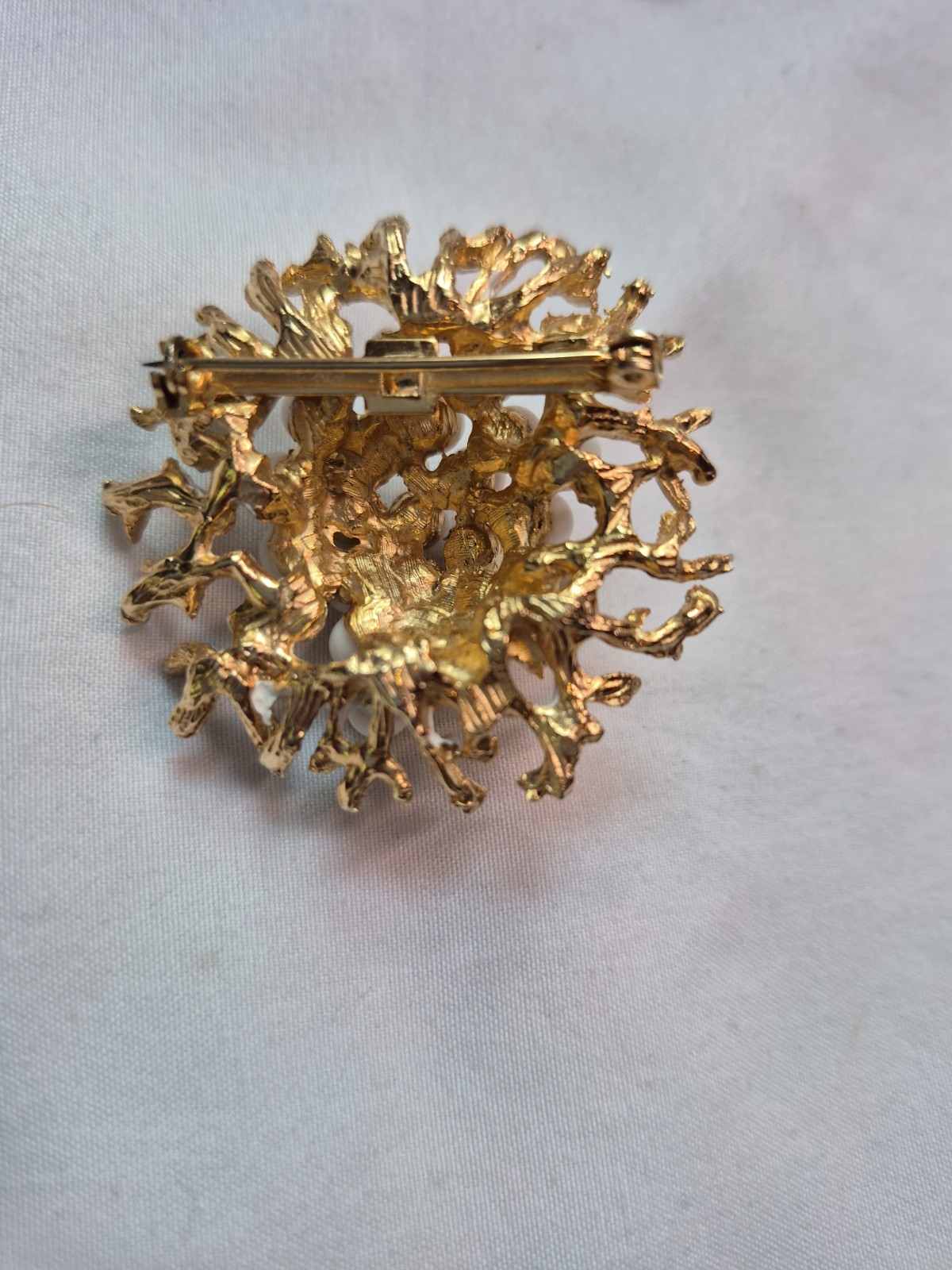 Vintage Brooches Lot Of Four
