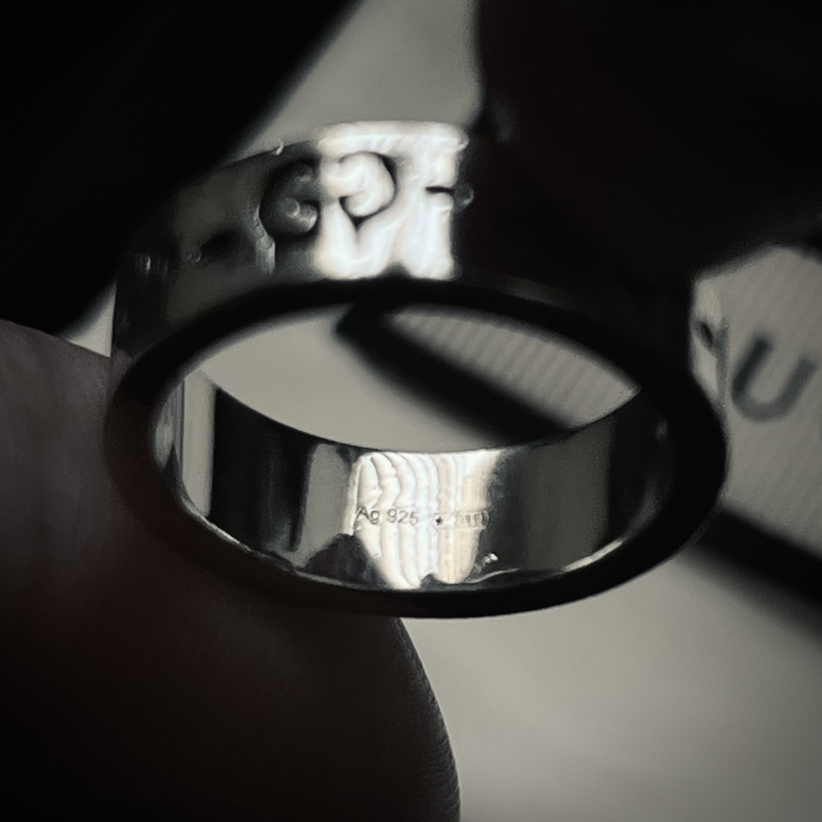 GUCCI ‘Ghost’ Ring – Small Size 13 IT / 6.5 US – Good