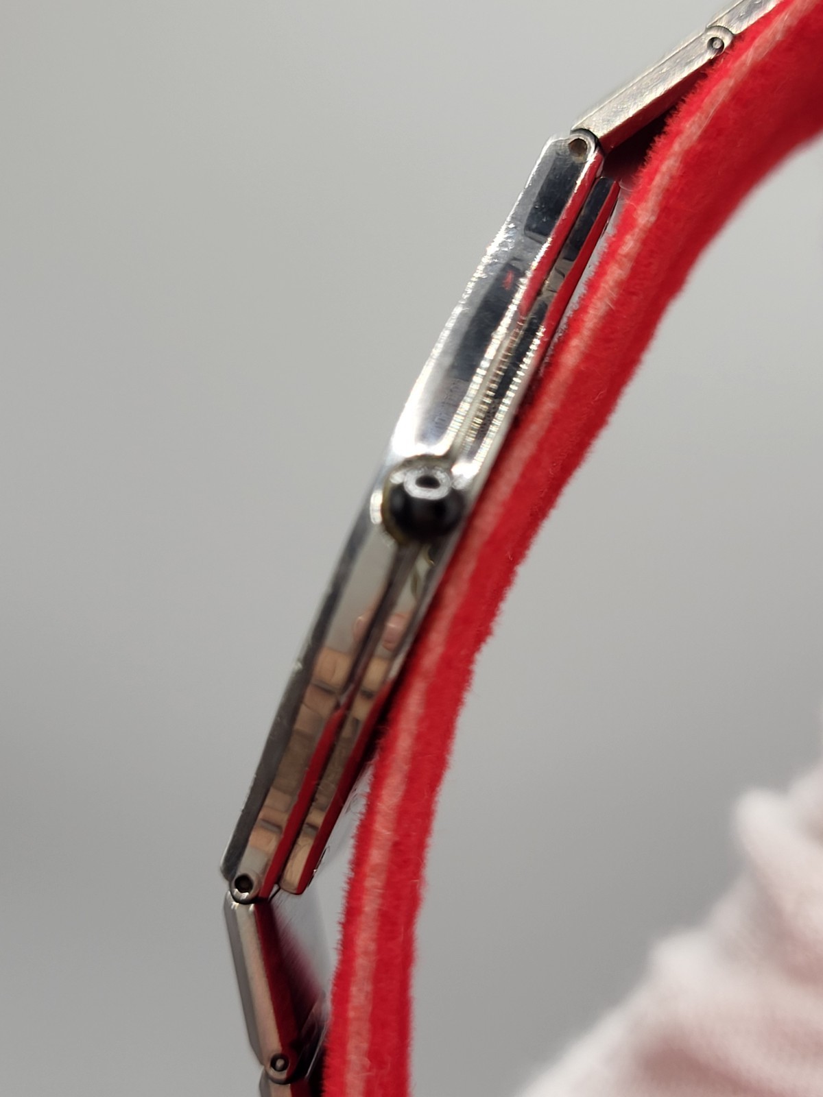32mm [RARE] Ultra THIN Movado 1990 Museum Women’s Watch 84-40-880 Swiss 7.5″