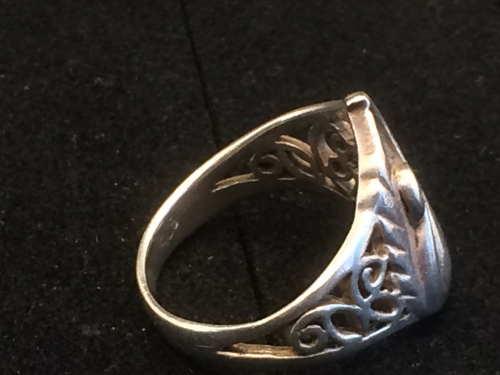 Cute Silver Swan Ring 925 Hallmarked Silver 4.6g 19mm Inner Breakthrough Colour