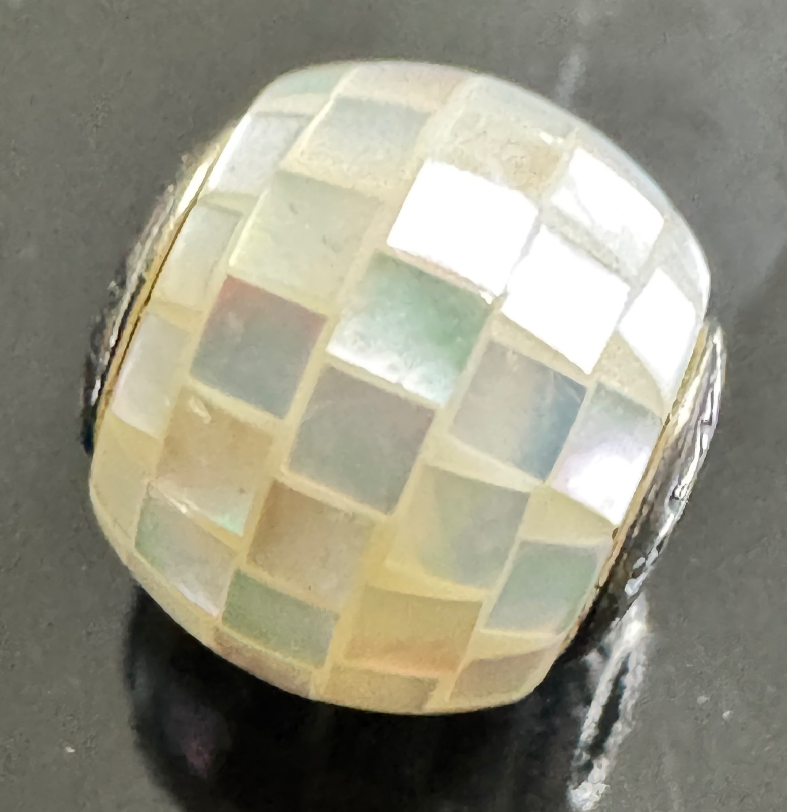 Pandora ESSENCE Collection Generosity White Mother of Pearl Mosaic 796079MMW