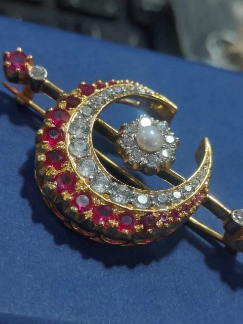 Moon Brooch Pin Beautiful 3CT Round Cut Natural Ruby 14K Yellow Gold Plated
