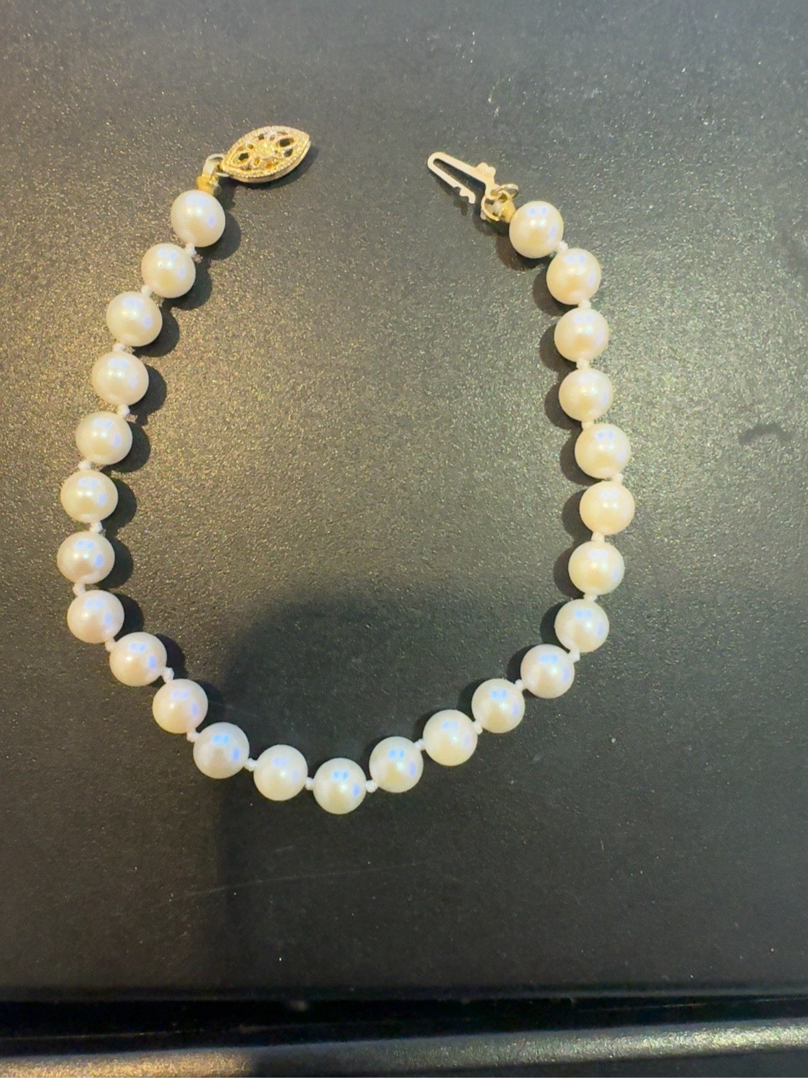 Vintage Cultured Pearl Bracelet, 7” Hand-Knotted Pearls, 14K (585) Gold Clasp