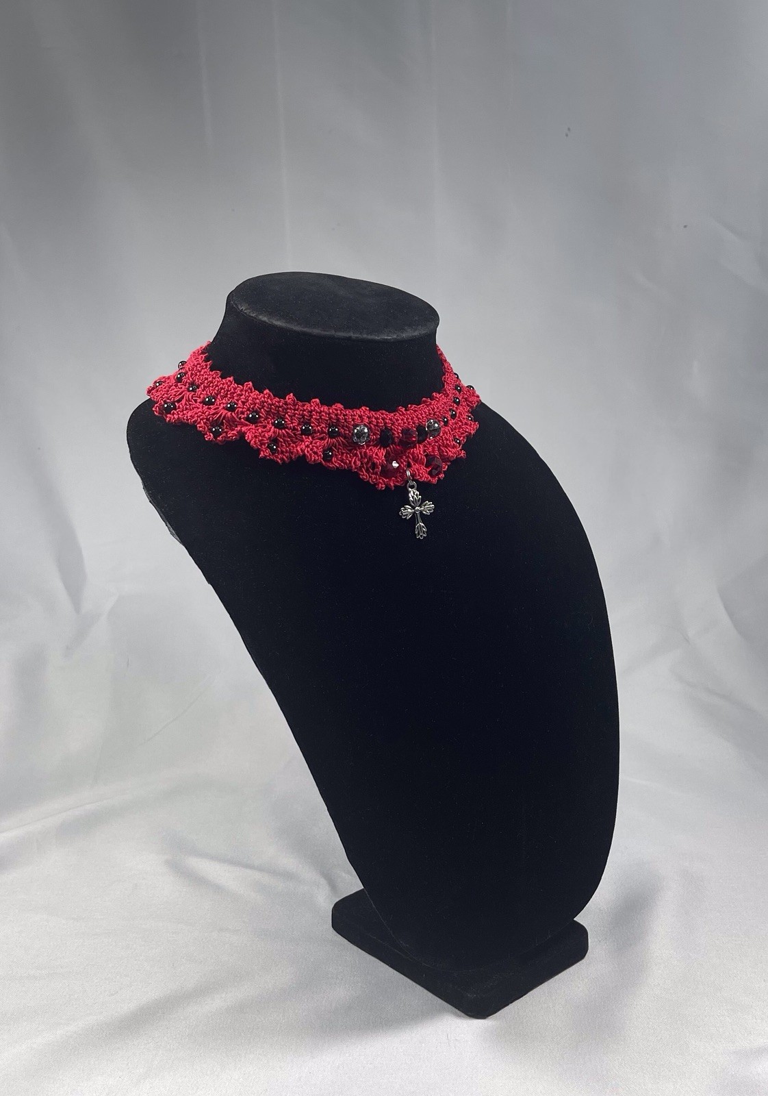 Vintage Handmade Goth Crochet Red & Black Choker Necklace by Odythia
