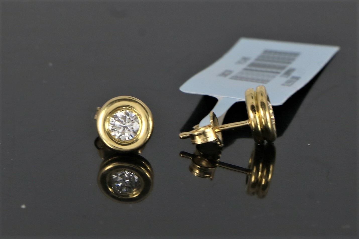 $3,100 Scott Kay 18K Yellow Gold 0.50ct Bezel Set Round Diamond Stud Earrings