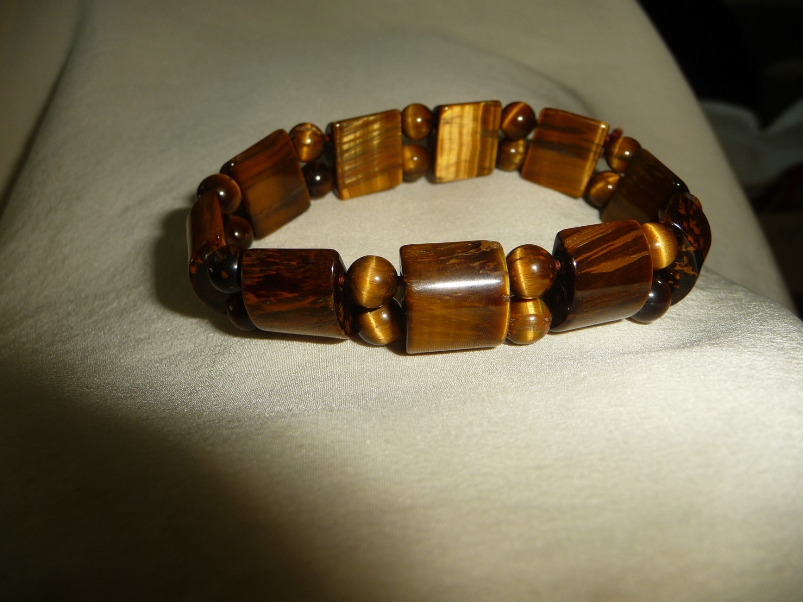 TIGER EYE BROWN SQUARE & ROUND BEADS 1/2” W BEADS STRETCH BRACELET #29/6