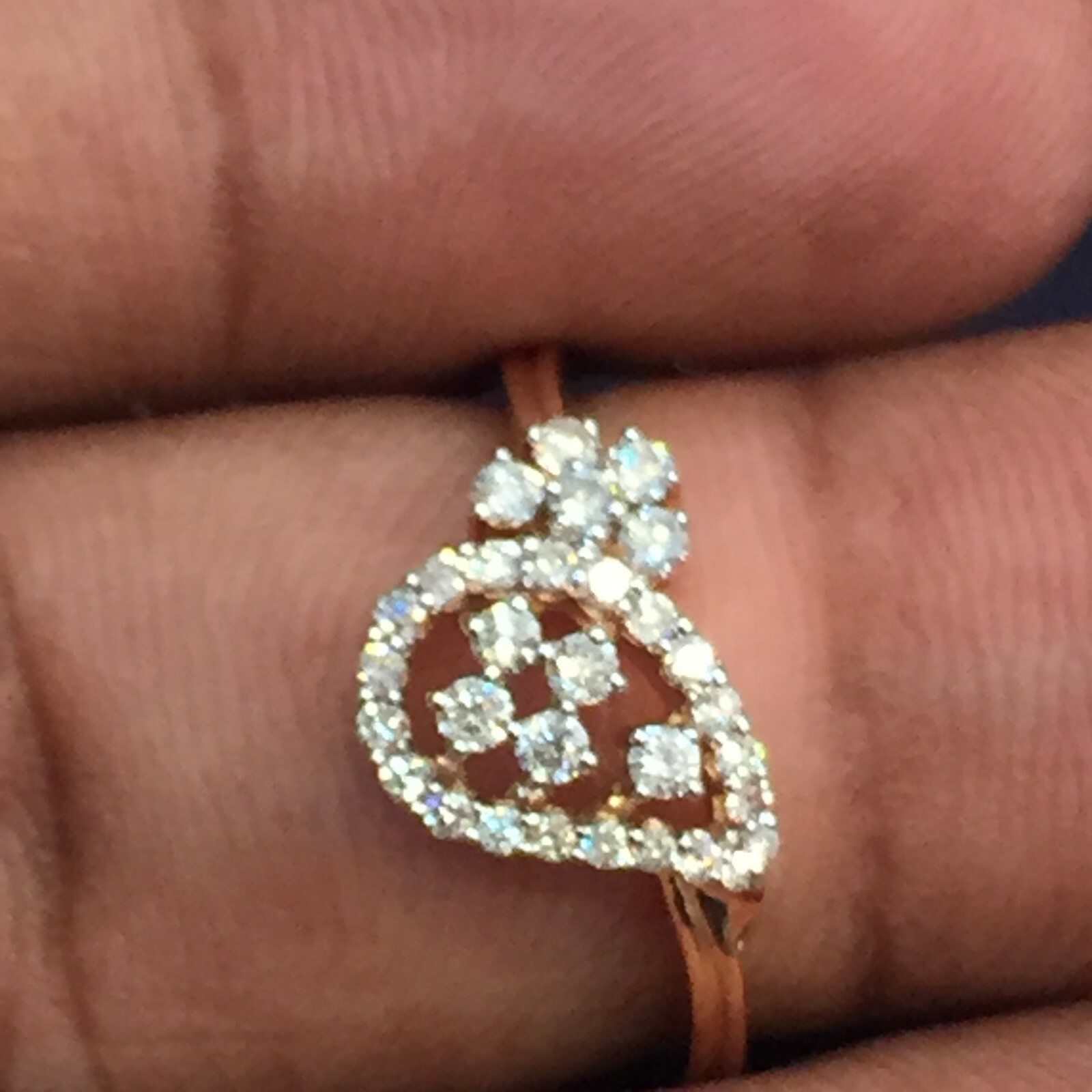 750 Stamped 18K Rose Gold 0.38 Cts Round Brilliant Cut Diamonds Anniversary Ring