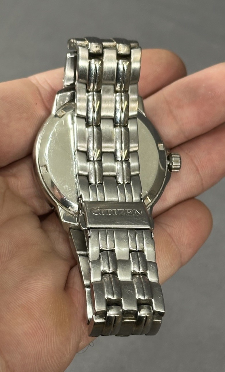 Citizen Eco Drive E111-S070015 Wristwatch GN-4W-S Japan Needs Battery USED