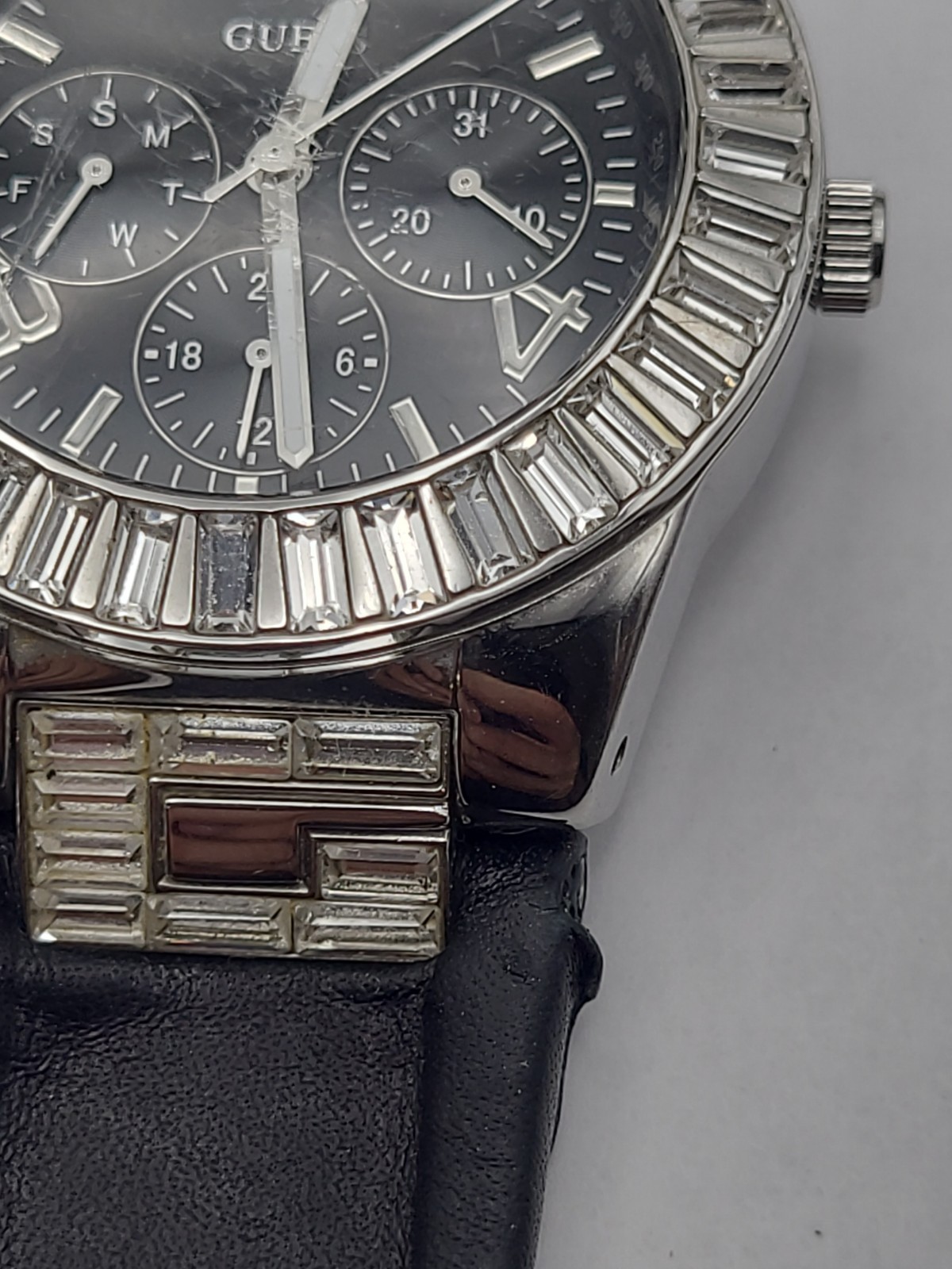 GUESS WATCH WATERPRO Black Dial Black Band New Battery Working