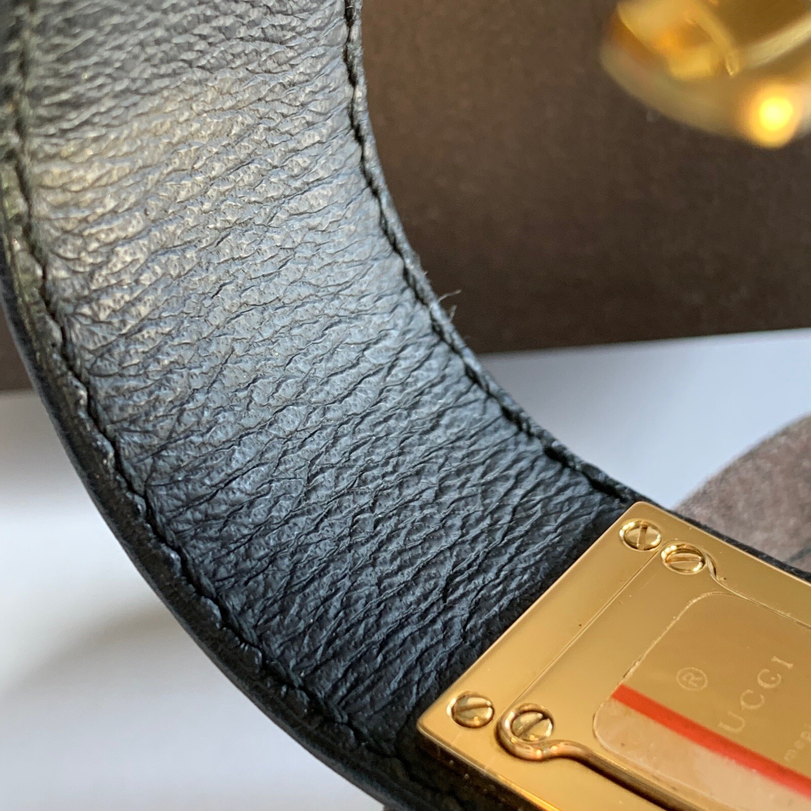 GUCCI 7800S GOLD Tone BLACK Calf skin LEATHER WRIST CUFF WATCH Ships FREE in USA