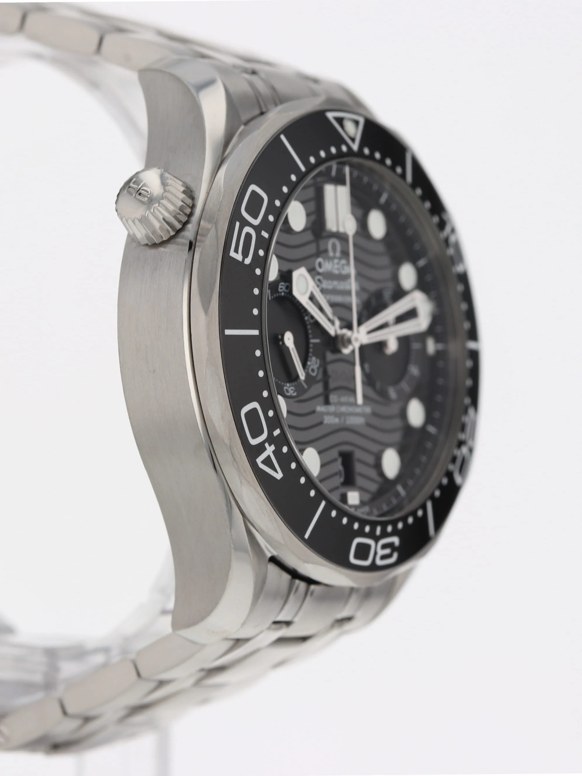 41536: Omega Seamaster Diver 300, Ref. 210.30.44.51.01.001, Box and 2021 Card