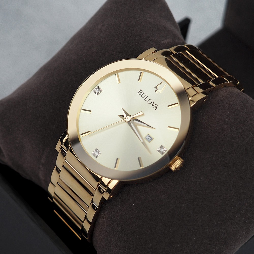 Bulova Futuro 97D115 Champagne Dial Gold-Tone Stainless Steel Men’s Watch 42mm