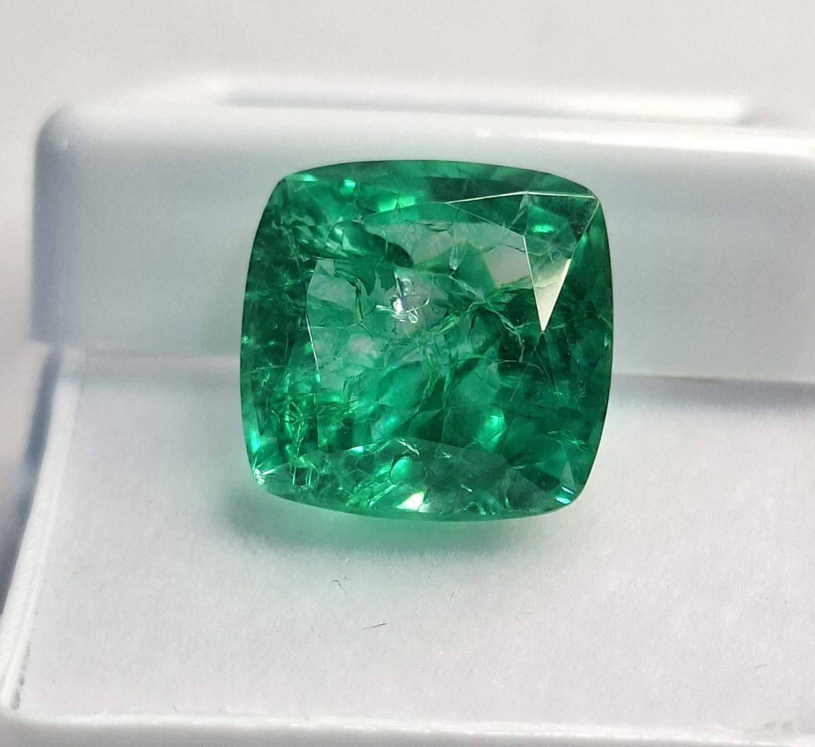 Natural Green Emerald Colombia Certified Cushion Cut 8-10Ct Loose Gemstone RK757