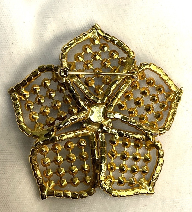 Vintage 2.5”’Gold Tone Flower Brooch Pin with Rich Amber and Black Rhinestones