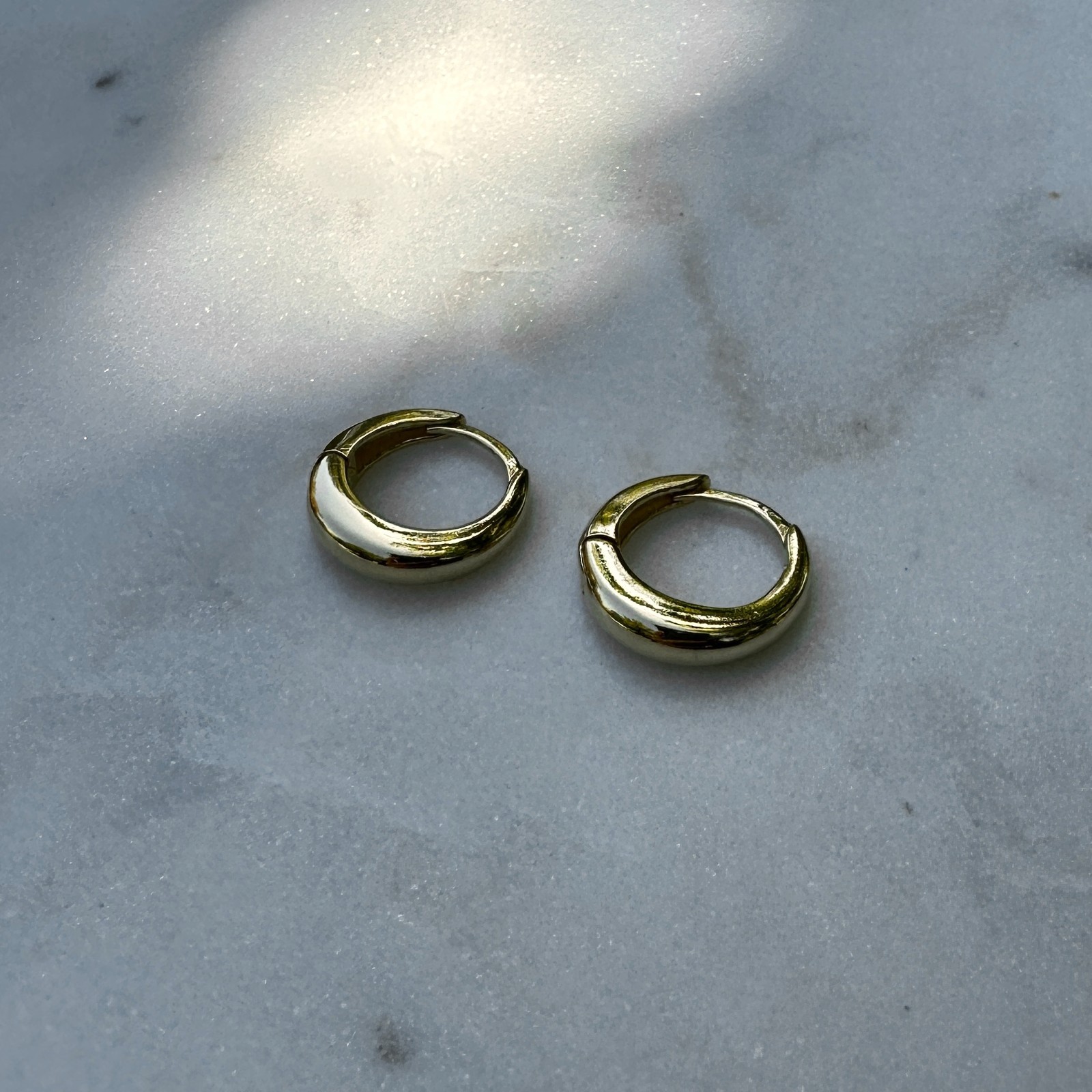 18K Gold Filled Classic Clicker Hoop Earrings