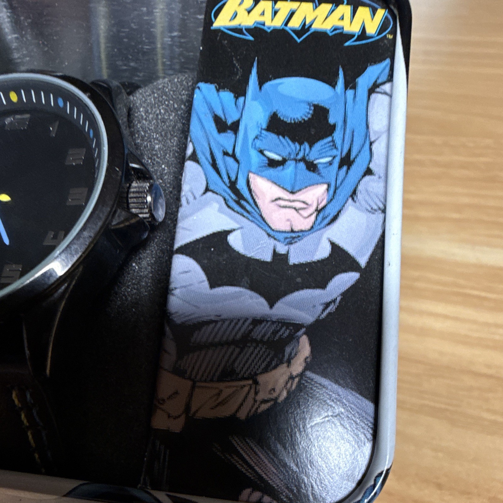 DC Comics Batman Analog Wristwatch Black Dial Leather Strap Tin Boy’s Children’s
