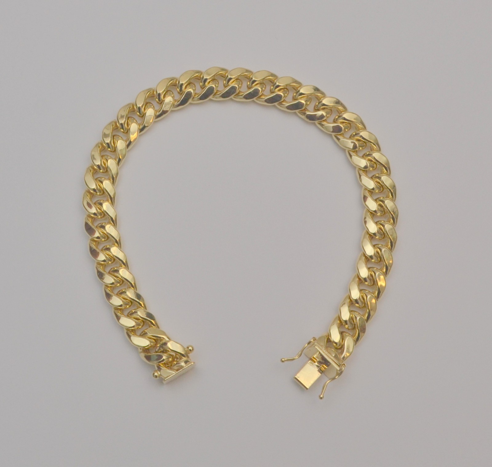 8.25” 10K Yellow Gold Cuban Link Bracelet – Men’s Box Clasp Hollow Style