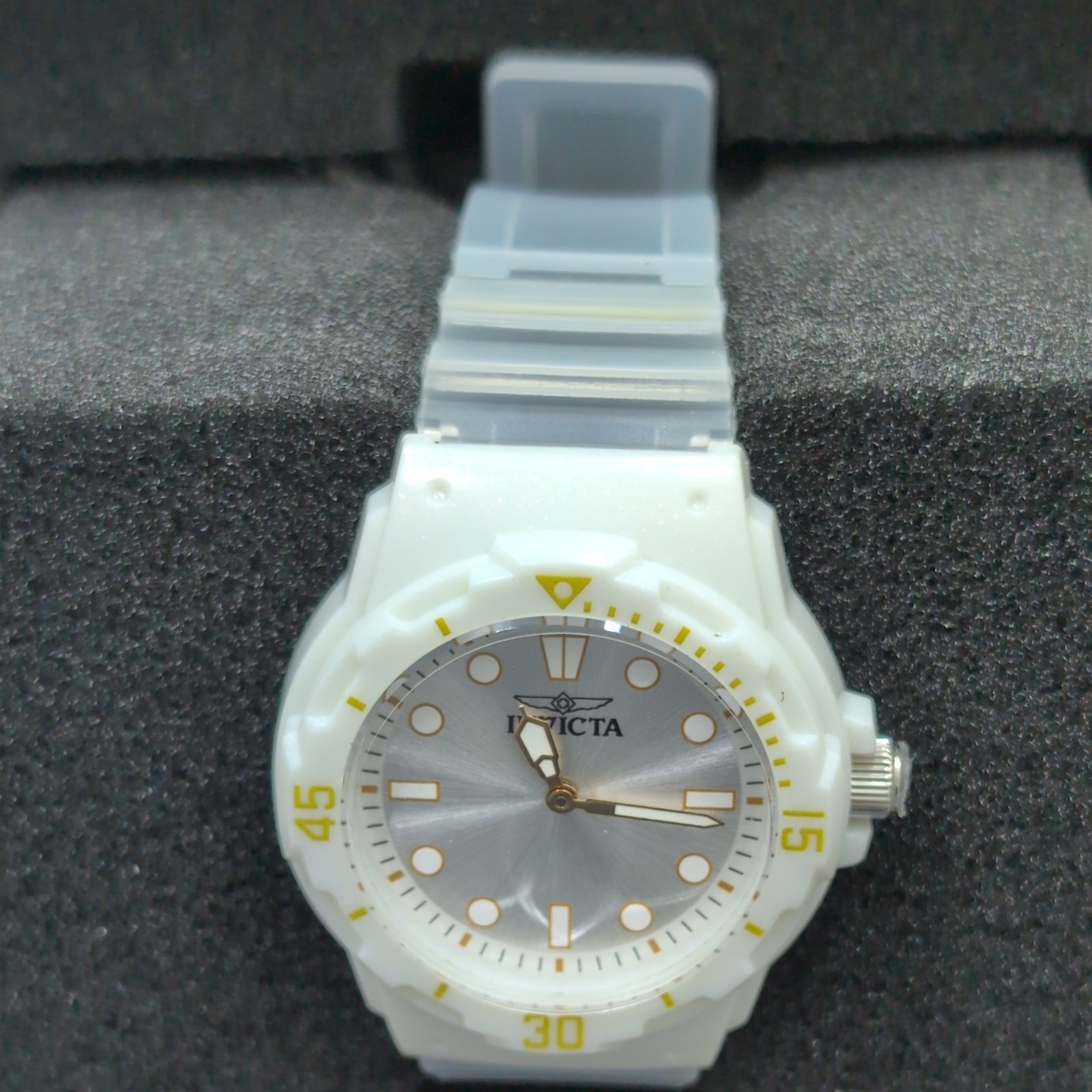New! Invicta Celestial Cloud Women’s 35mm Watch Transparent White 49204