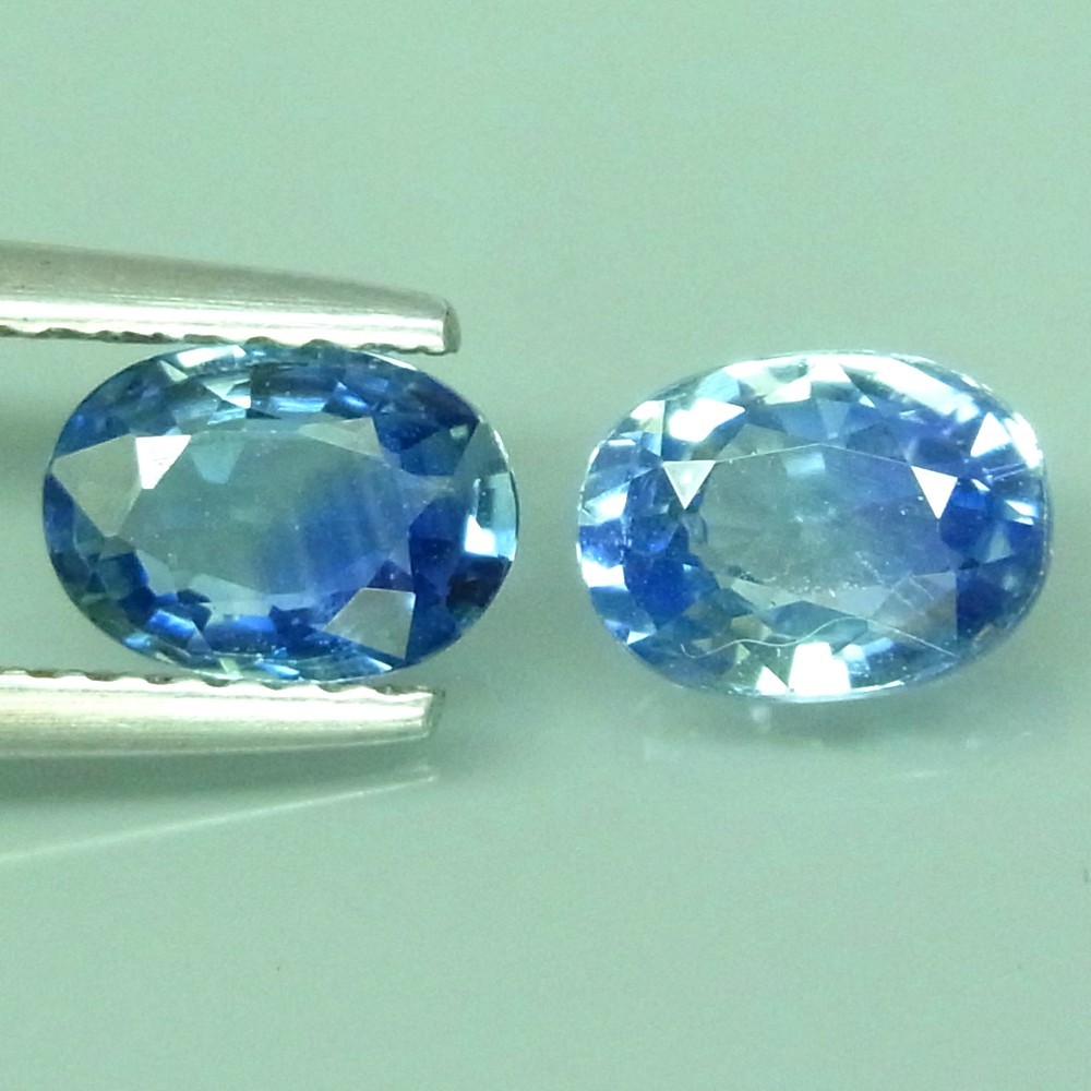 FLAWLESS PAIR! 2.20CT.TOP AAA NEON CORNFLOWER BLUE SAPPHIRE CEYLON OVAL 7X5MM.