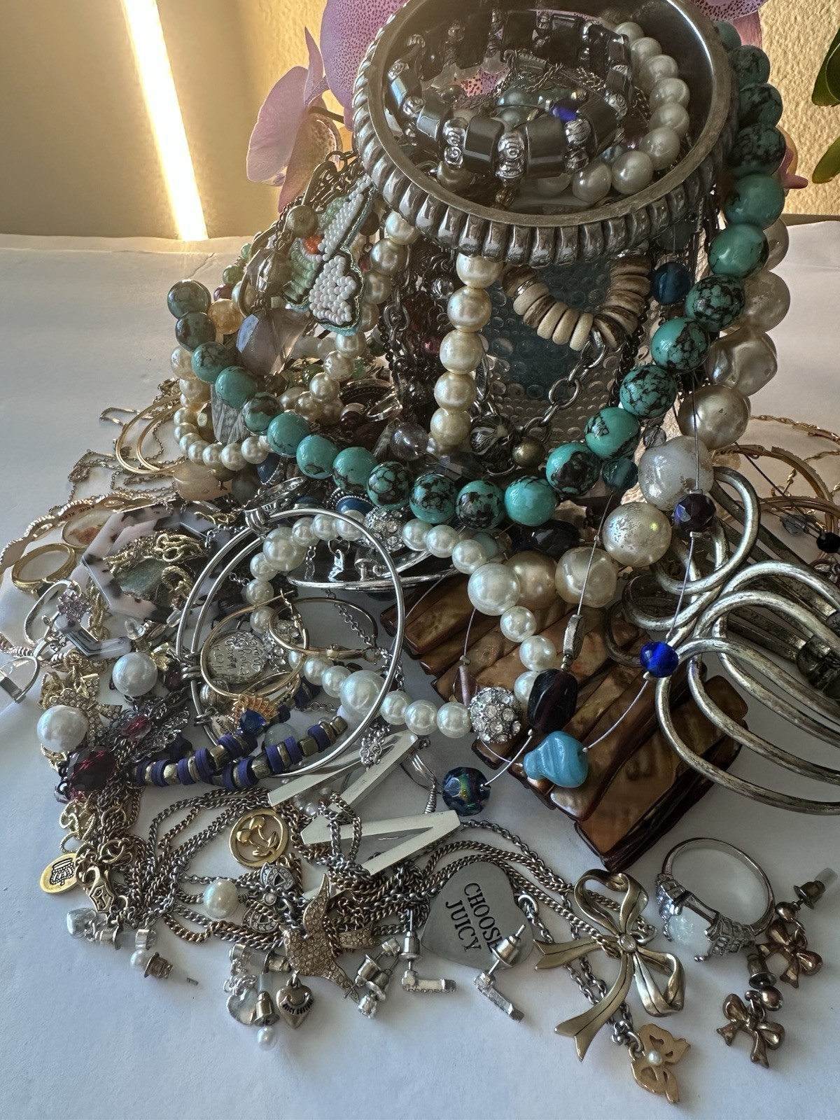 4.07 lbs vintage mystery jewelry jar lots