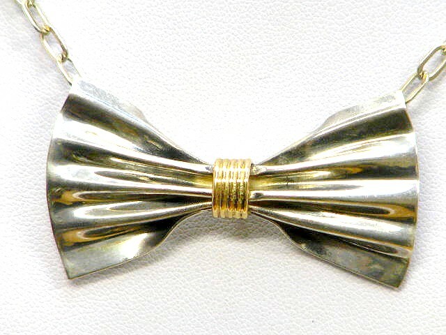 Designer Necklace Bow Tie Choker Hallmarked 925 Silver & 8K 333 Gold Circa 1970