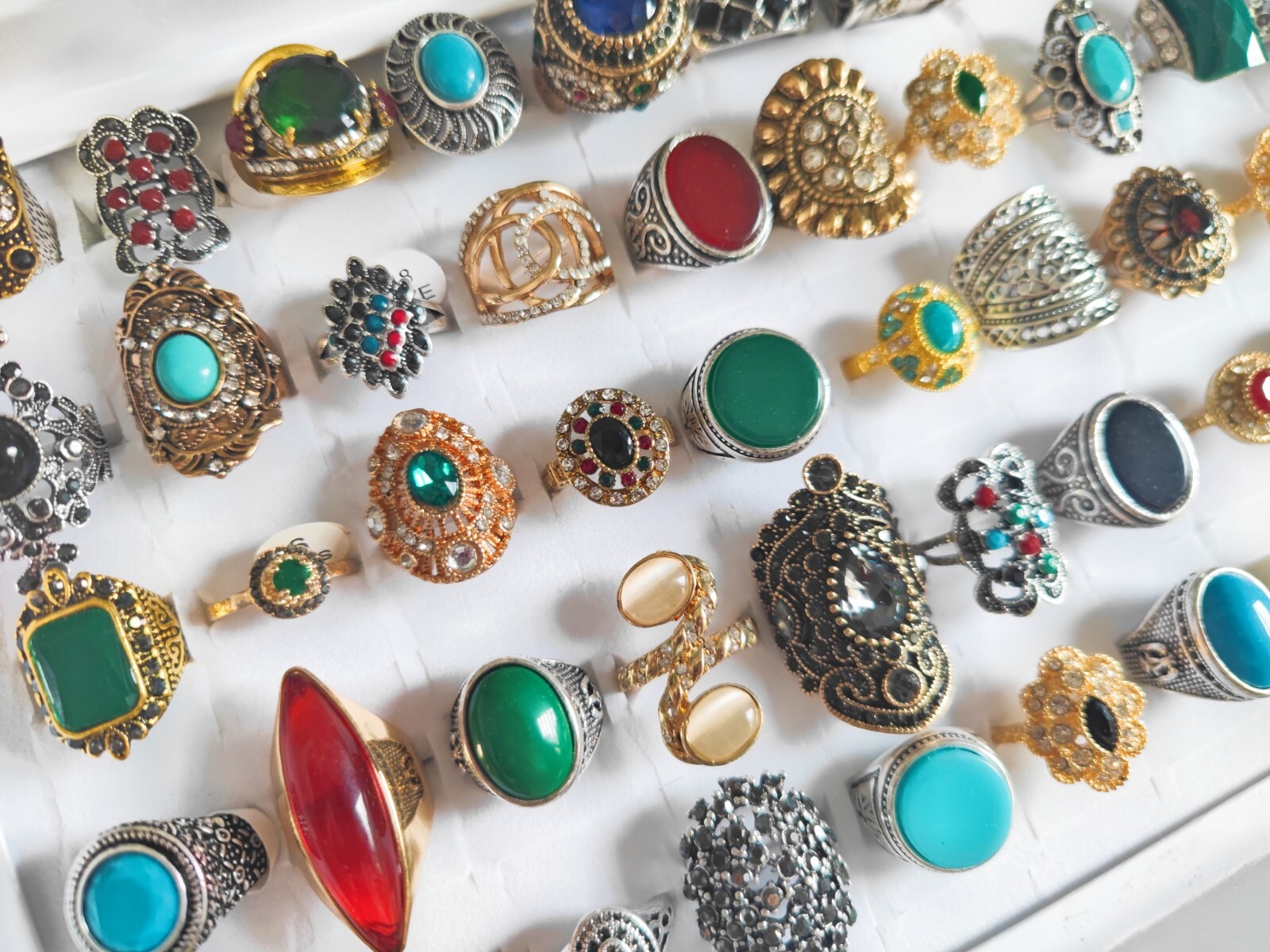 Wholesale 50pcs Lot Vintage Crystal Stone Mix Style Metal Jewelry Ring Men Women