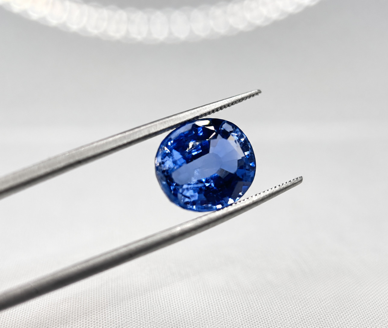 9.5 Ct Natural Blue Sapphire Round GCI Certified 12.1×10.6×7.1mm Sri Lanka