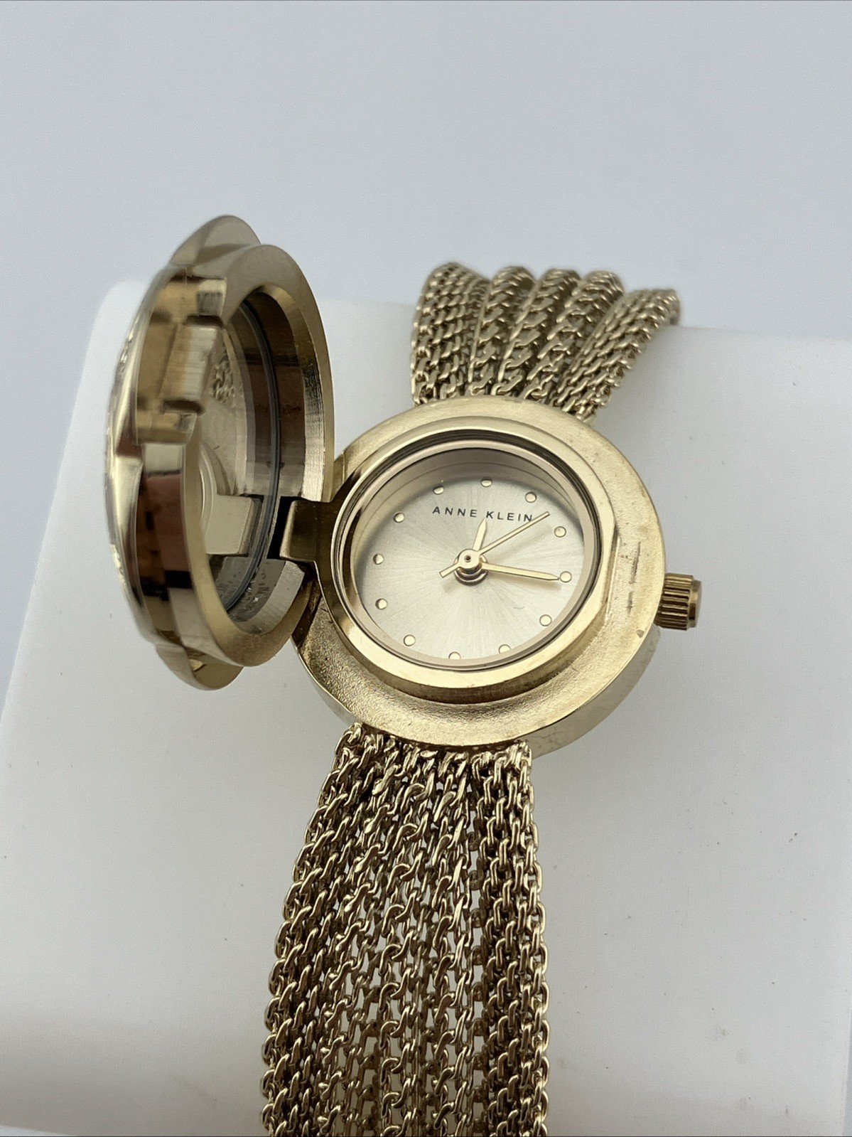 Anne klein Ladies 23mm Watch Hidden Dial Gold Tone Rope Band 6.25″ Ak1046 -RUNS