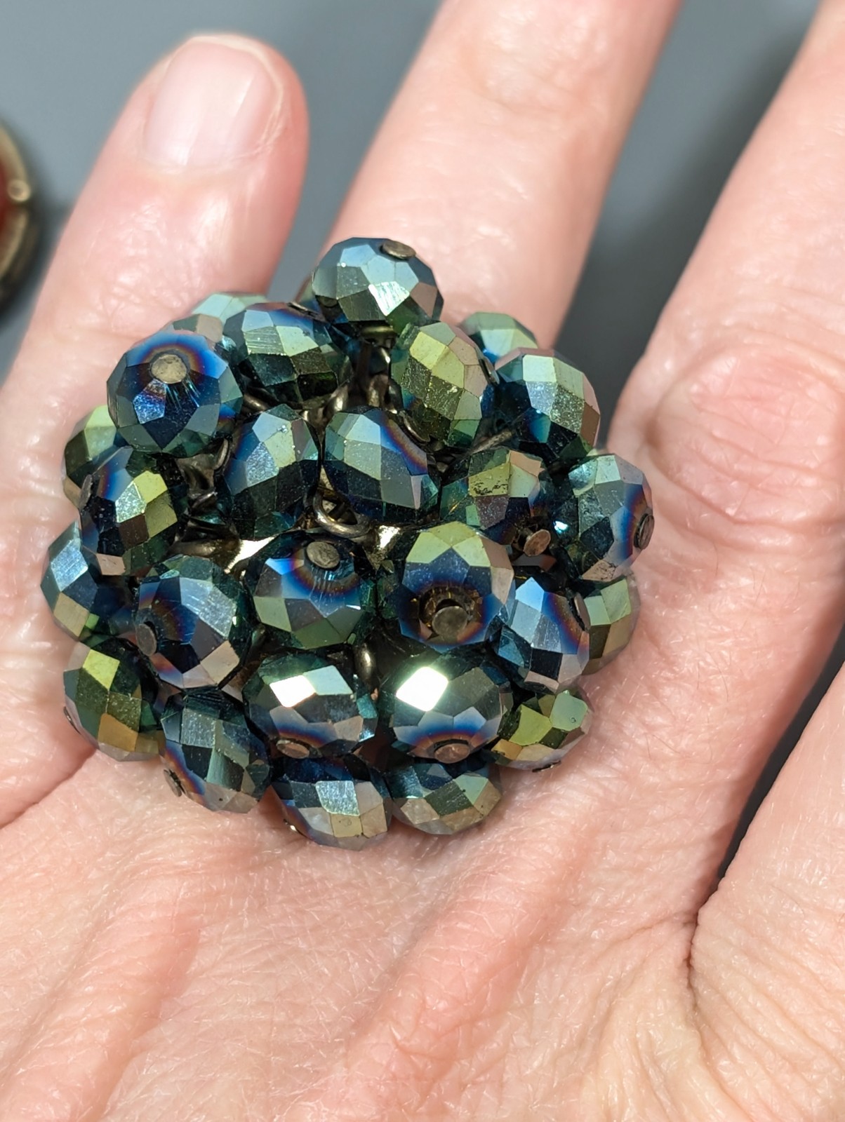 Green AB Faceted Glass Bead Charm Cluster Cocktail Ring Stretch 7