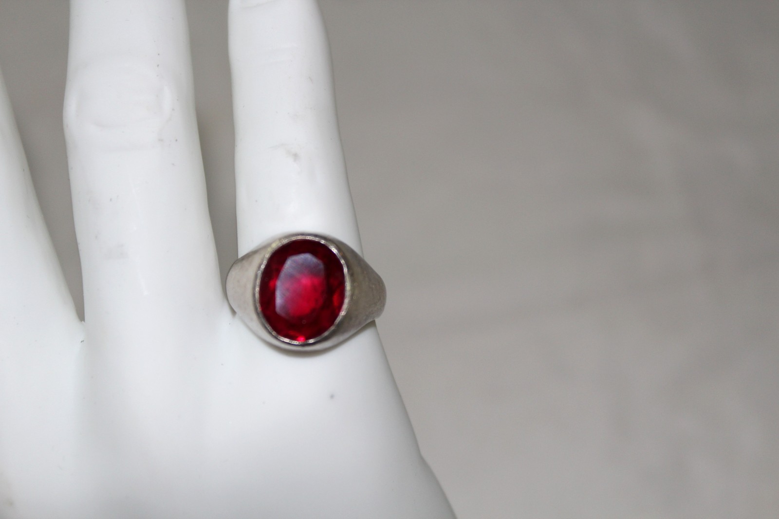 TT) RARE SIGNED HECHO EN MEXICO 9.25 W/ TAXCO LAB Created RUBY Wt 11.2 gr Sz10
