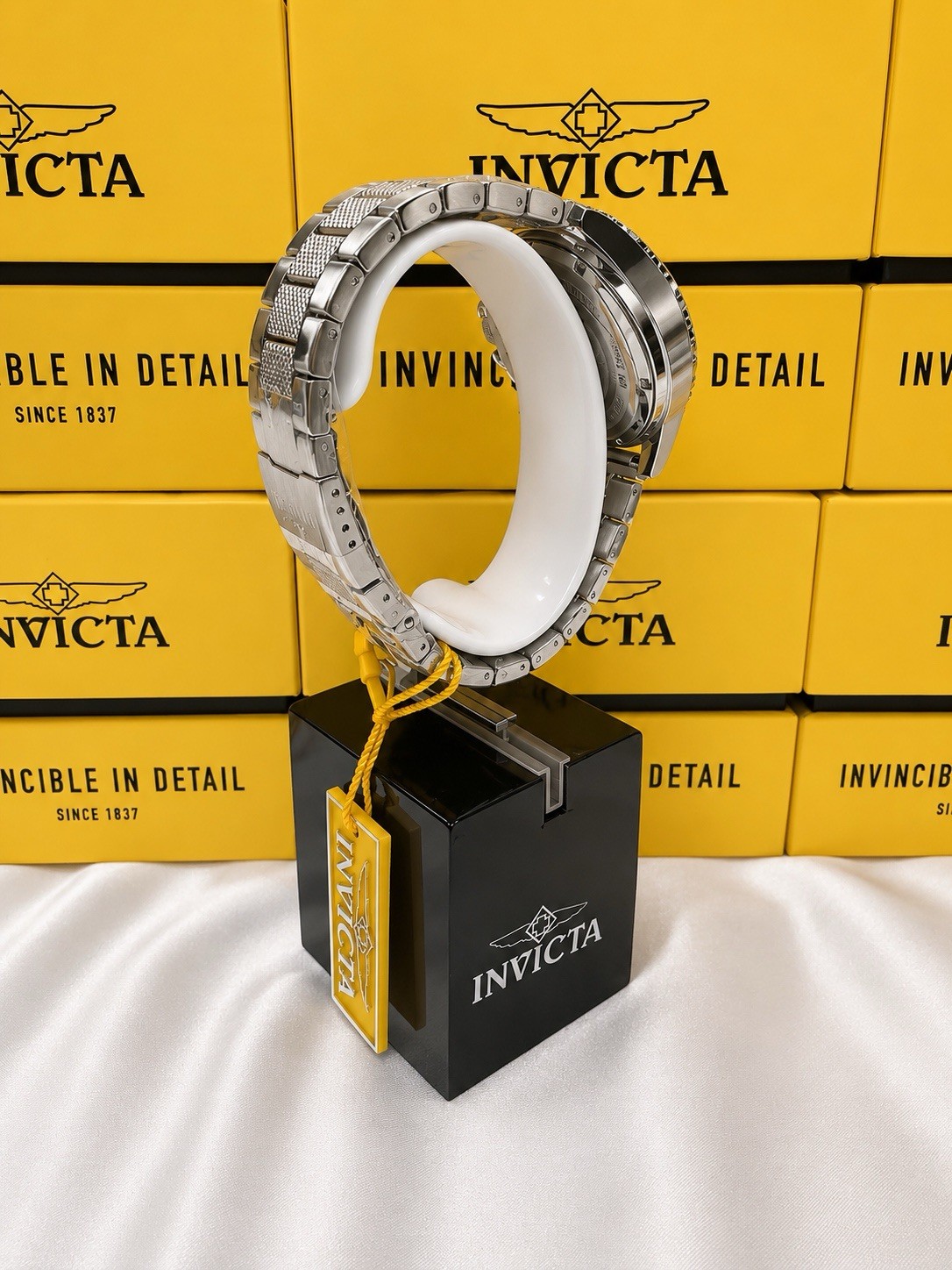 Invicta Speedway Valor 48927 Men’s Quartz Stainless Steel Watch New w/ Tag