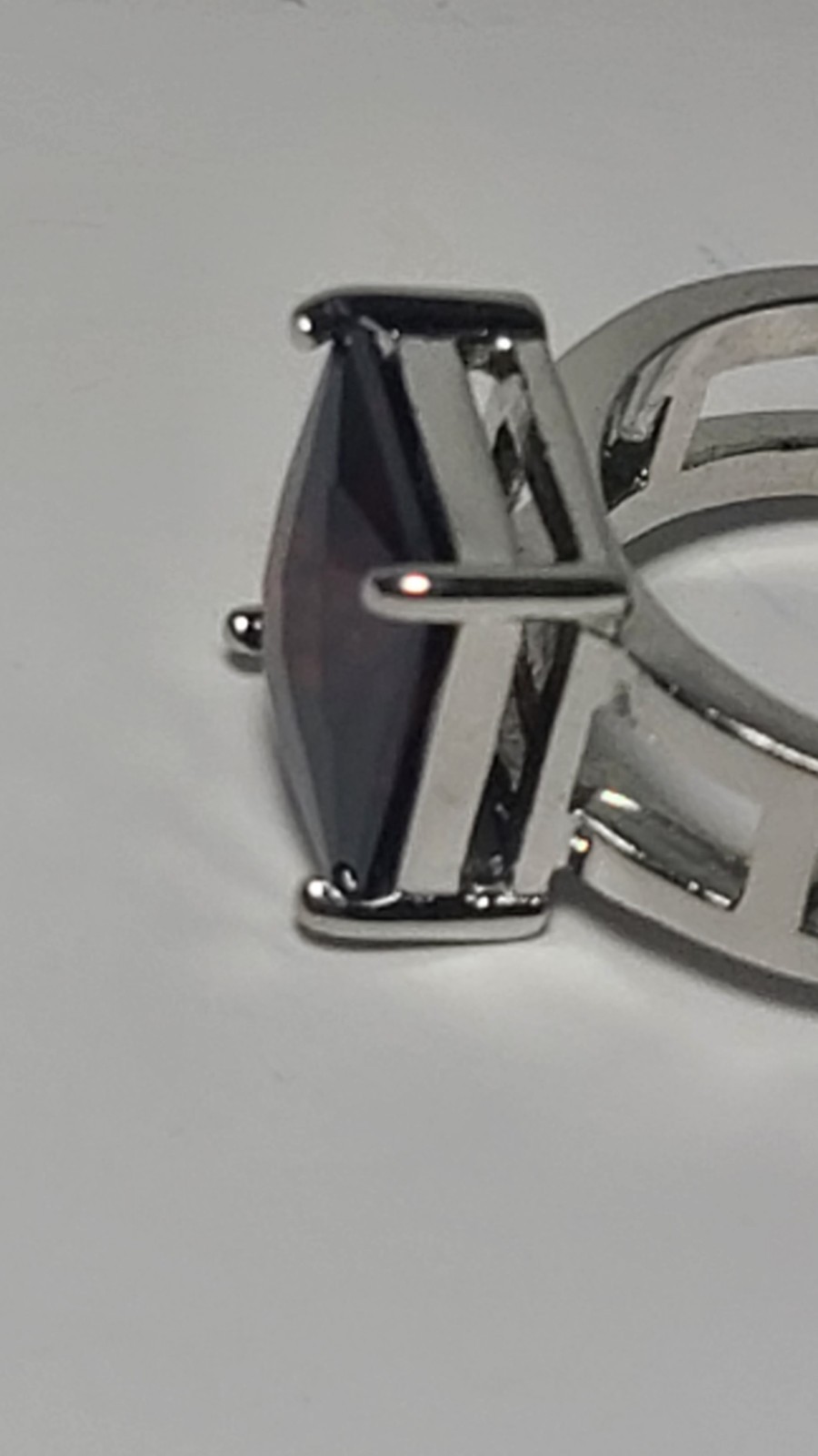 .925 Sterling Silver Solitaire Red CZ Princess Cut Art Deco Ring Sz 7.75 (J2)