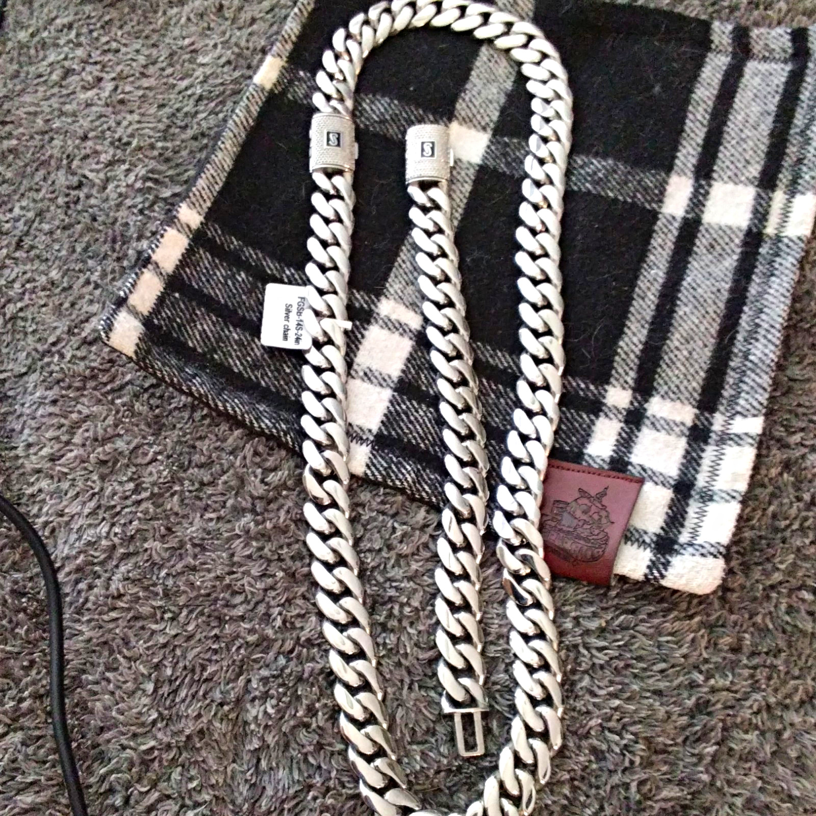 Silver Cuban Link Chain Necklace 24 in Box Clasp No Stone MPN FGSB-14S-24in