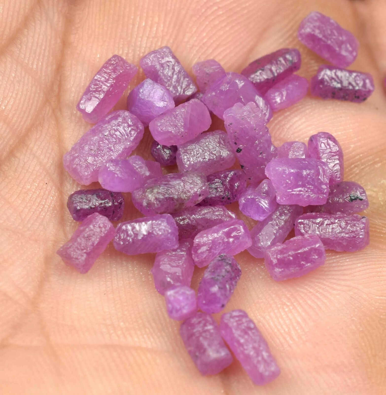 AAA Quality Natural Ceylon Pink Sapphire Gemstone Facet Grade Rough Lot 300 Ct