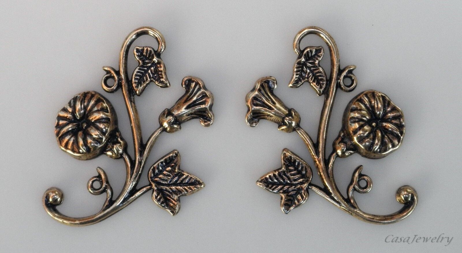 #3492 BEAUTIFUL ANTIQUED GOLD LEFT/RIGHT FLORAL ADORNMENT – 2 Pc Lot (1 Pair)