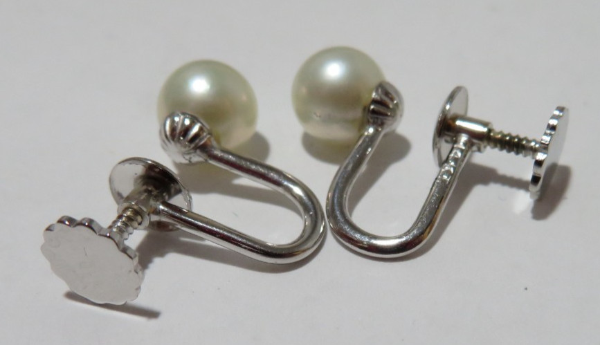 14K WG NON-PIERCED 6.90 MM PEARL EARRINGS 2.79 grams (A22210-1)