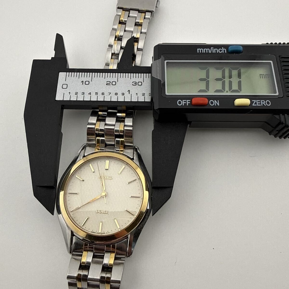 SEIKO 8J41 6160 DOLCE Men’s Watch Operational Onyx Missing from Crown Engraving
