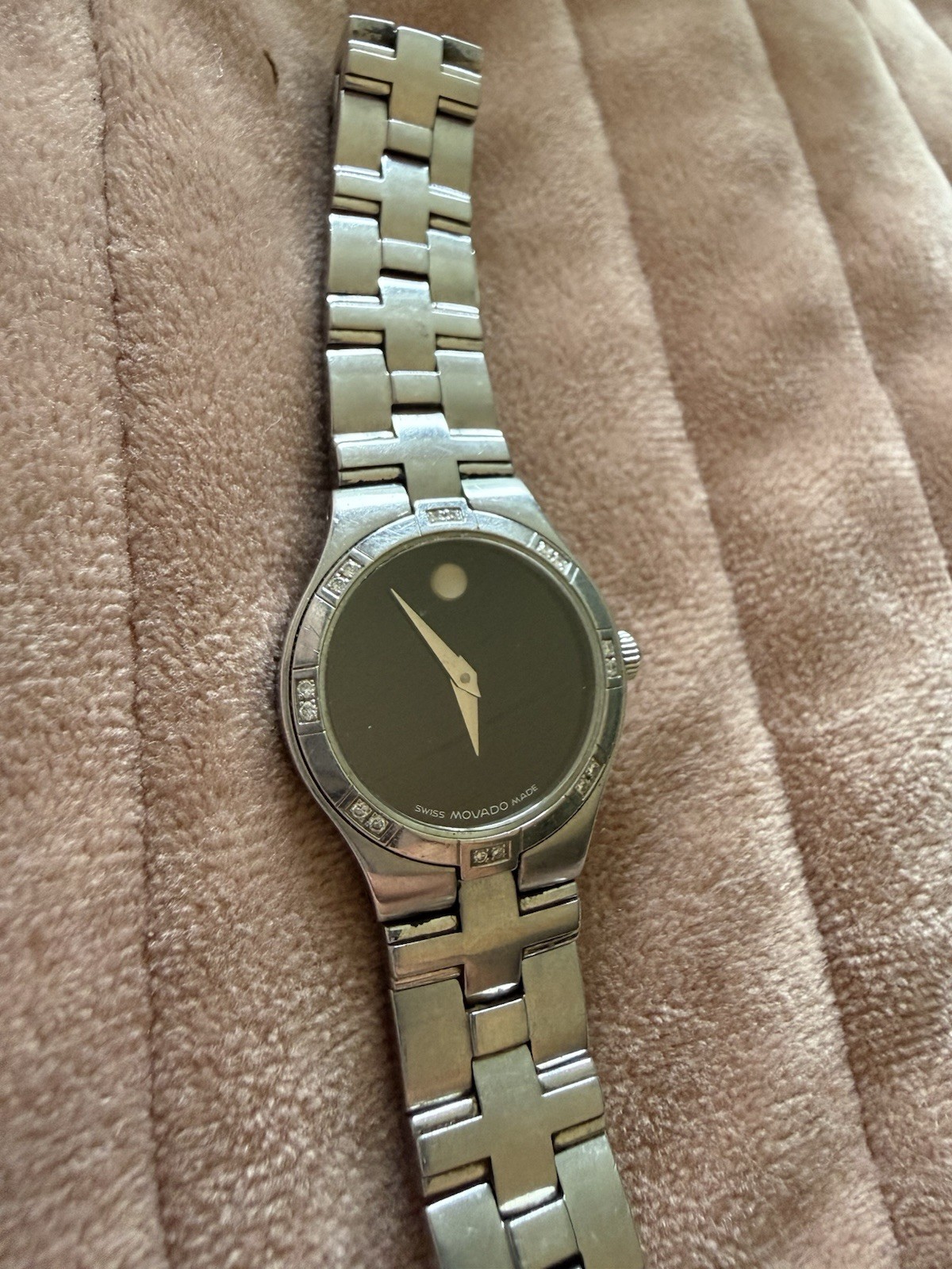 Movado Museum Swiss Made Women’s Quartz Watch Black Dial Silver Bracelet