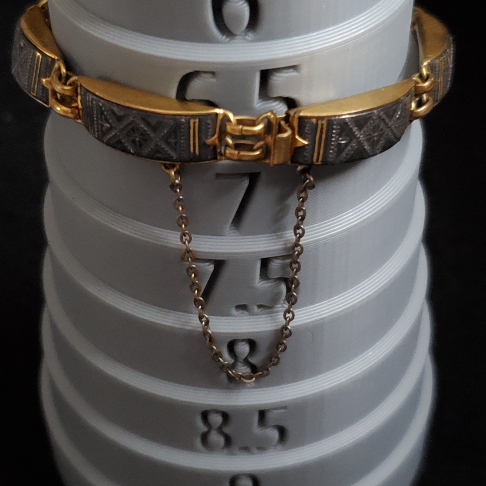 Vintage Damascene Bracelet Etched Gold Tone Paneled 6.5″