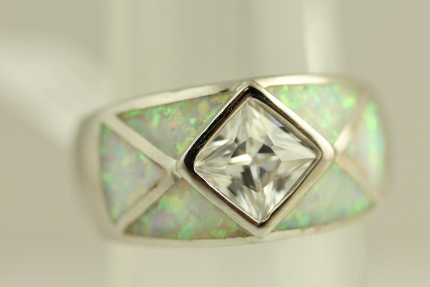NEW Sterling Silver FIRE OPAL & CZ RING BRILLIANT -SZ(7) 9.6 GR S6640