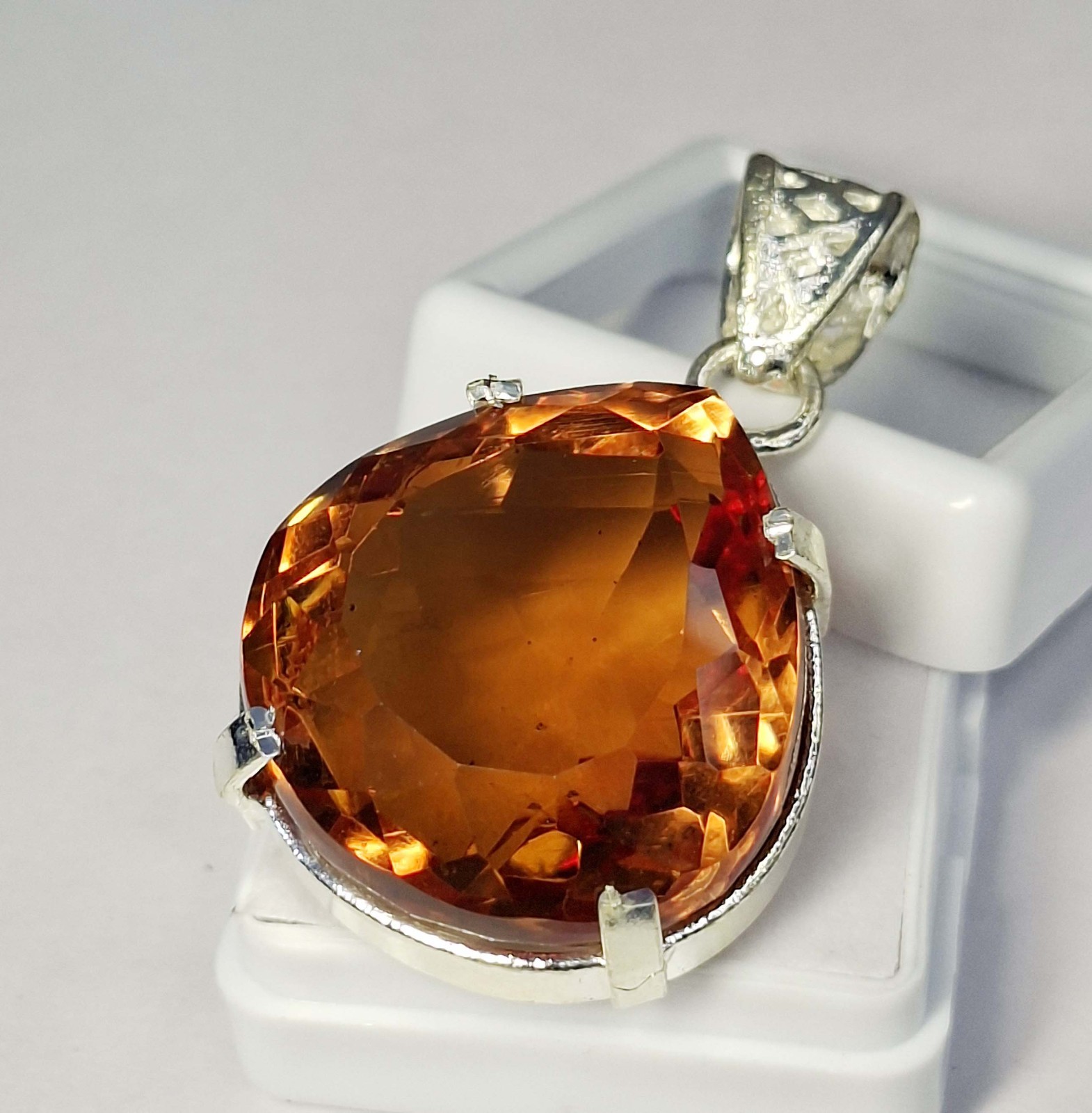 Natural Alexandrite Pear Cut 72.55 Ct Locket Loose Certified Gemstone SP744