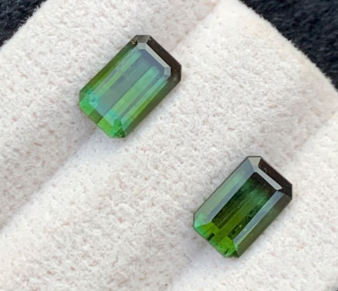 2.80ct Beautifull natural stunning green bi colour tourmaline loose gemstone