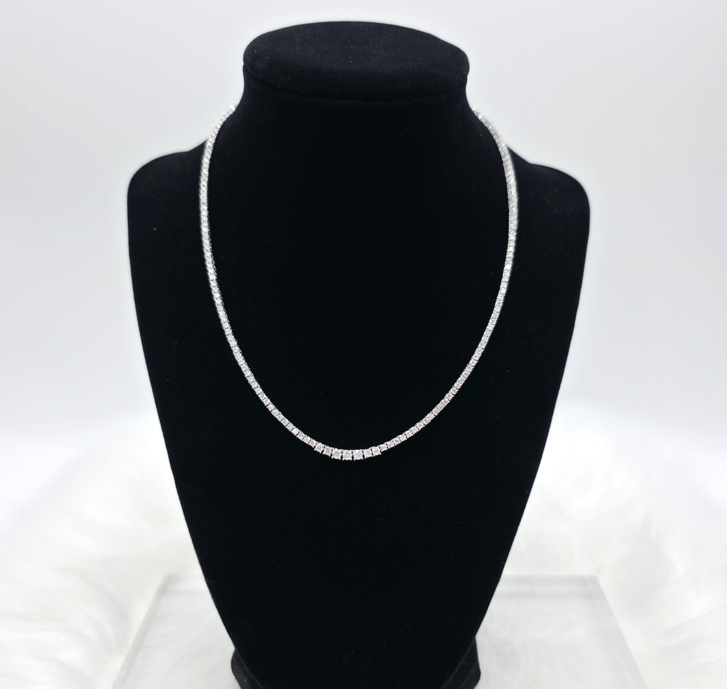 16″ Graduated Moissanite Tennis Chain Necklace – 925 Sterling Silver 2mm to 3mm