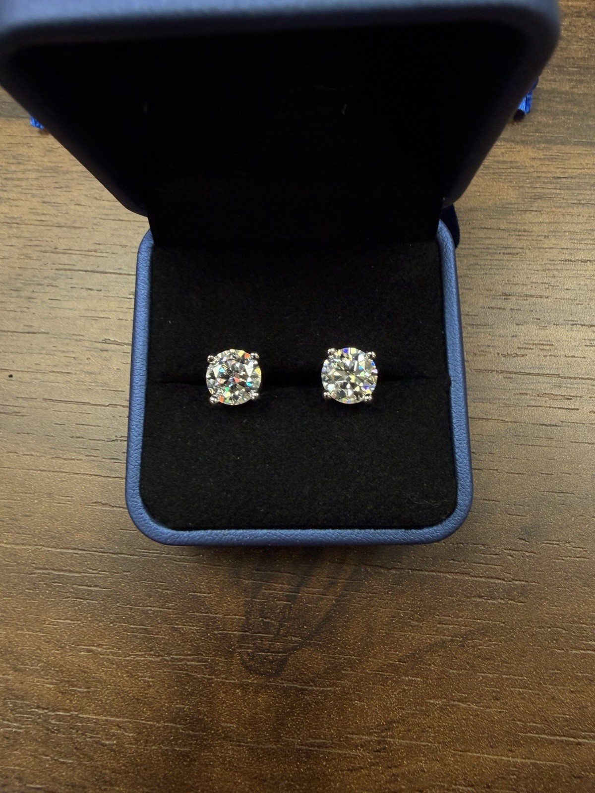 New High Quality 4 CTW Moissanite Stud Earrings Round S925 GRA Certified