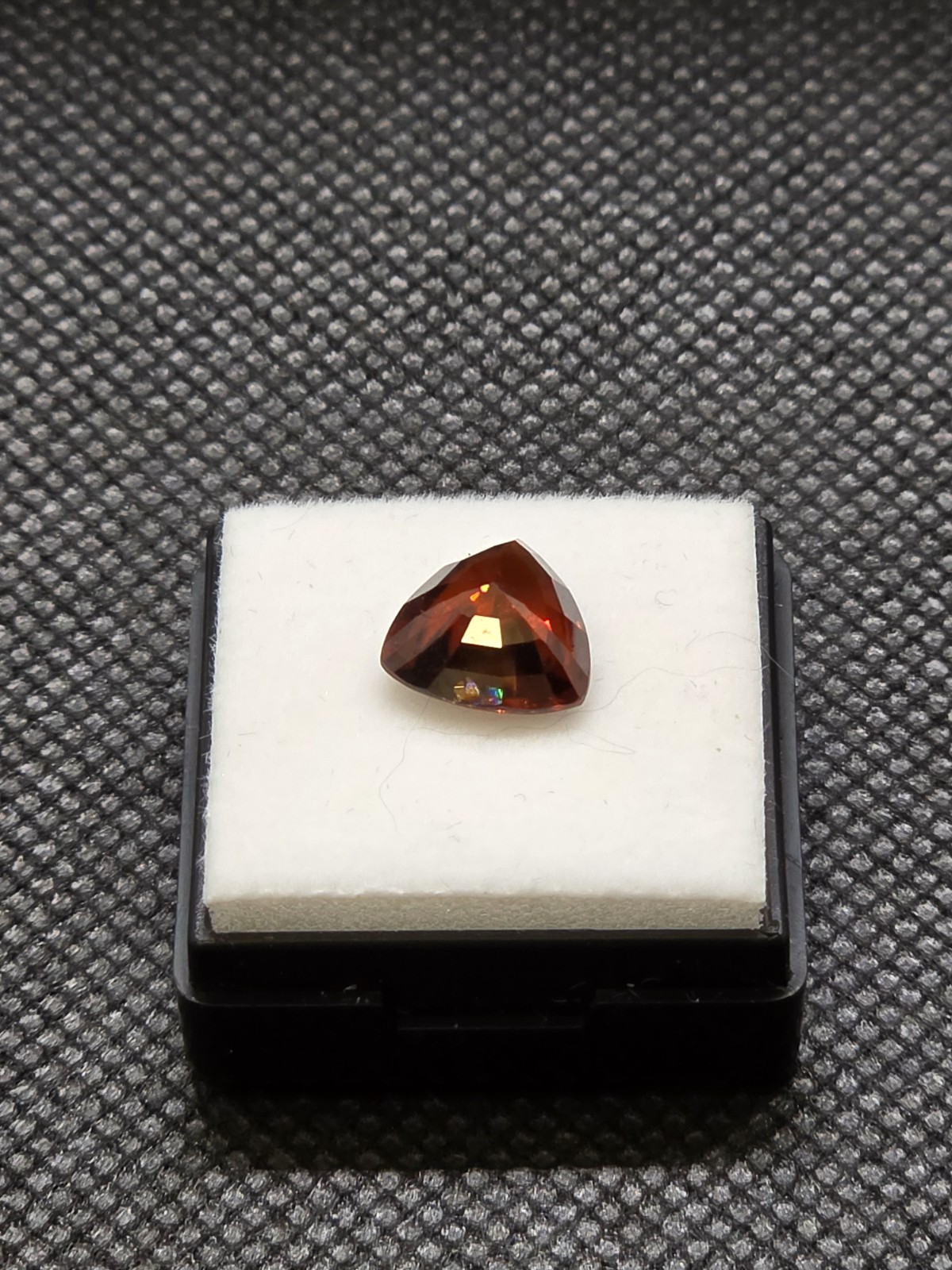 CERTIFIED (GLT) Untreated Reddish Brown Natural ZIRCON