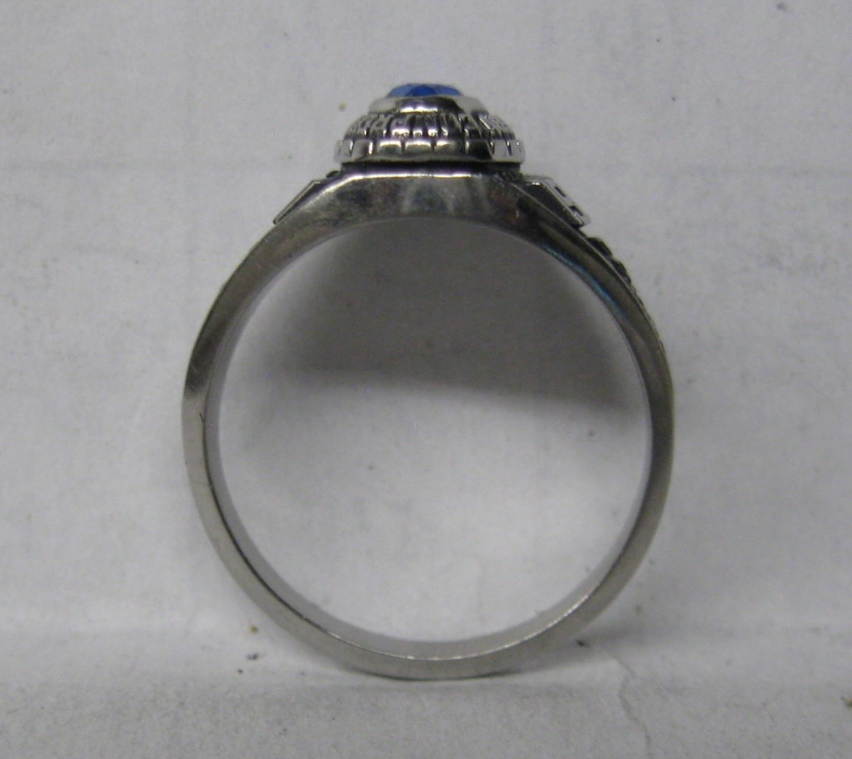 Vintage Ladies 1987 Madison Comprehensive High ARTCARVED Class Ring Size 7.25