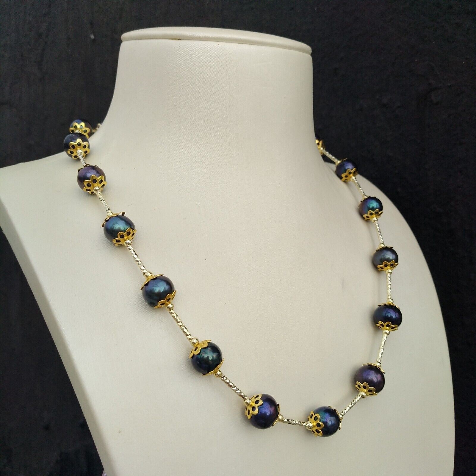 19″ Hot AAA + 9-10 mm Black ROUND South Sea Pearl Necklace 14k Yellew Gold